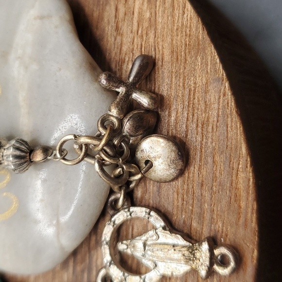 Religious virgin mary charm bracelet B3134 - Picture 4 of 4